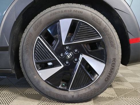 Used 2025 Hyundai Ioniq 5 SE AWD/4WD image 18