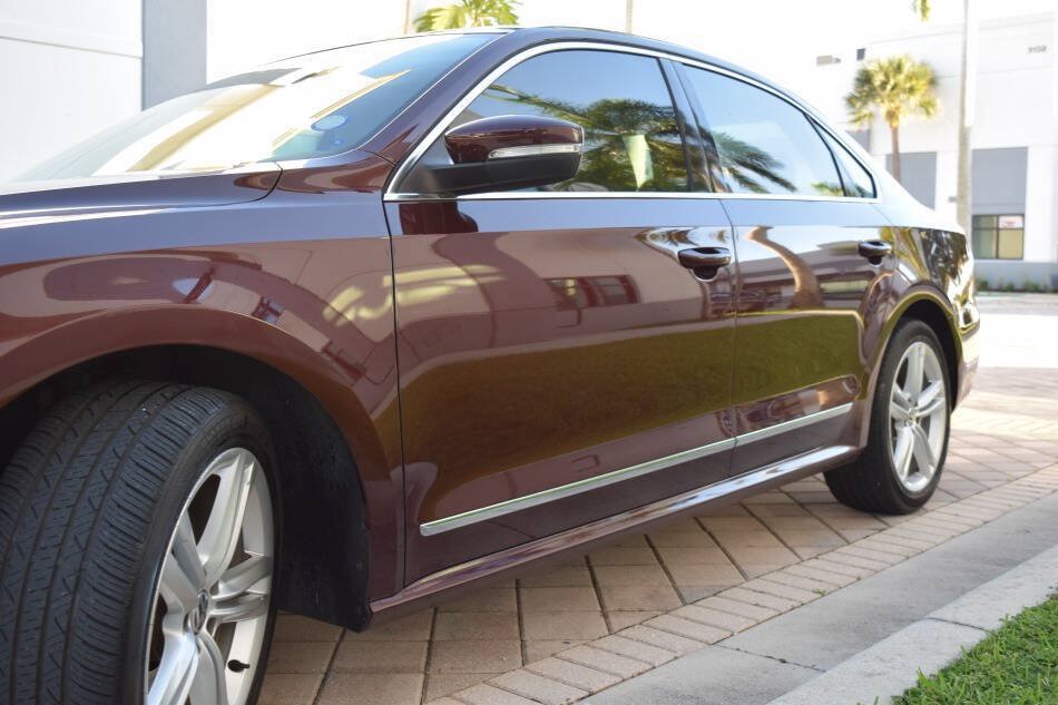 Used 2014 Volkswagen Passat TDI SE FWD image 17
