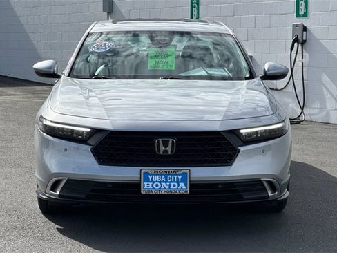 Used 2023 Honda Accord Touring image 6