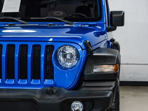 Used 2022 Jeep Wrangler Sport AWD/4WD image 38