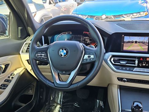 Used 2020 BMW 330i Sedan w/ Premium Package image 23