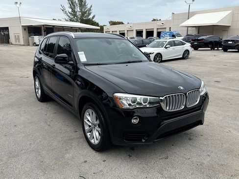 Used 2017 BMW X3 sDrive28i image 1