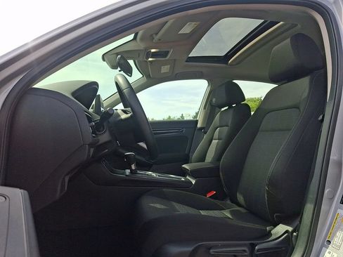 Used 2022 Honda Civic EX image 13