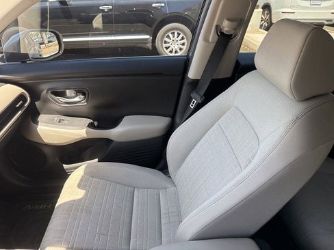 Used 2025 Honda HR-V LX image 14