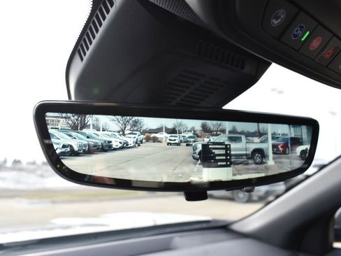 New 2026 GMC Terrain AT4 w/ Convenience Package III image 38