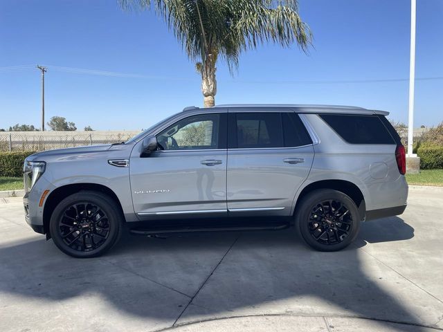 Used 2025 GMC Yukon Elevation w/ Elevation Premium Package AWD/4WD image 5