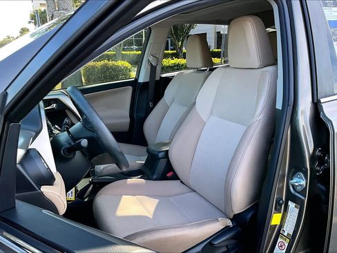 Used 2015 Toyota RAV4 XLE image 7