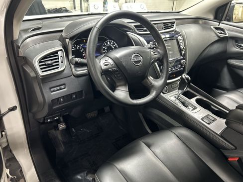Used 2023 Nissan Murano SV w/ SV Midnight Edition Package image 11