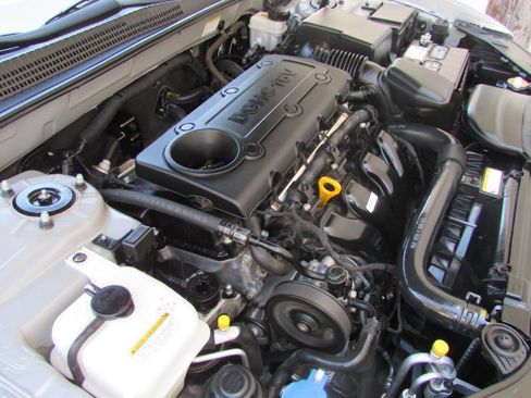 Used 2009 Hyundai Sonata GLS image 14