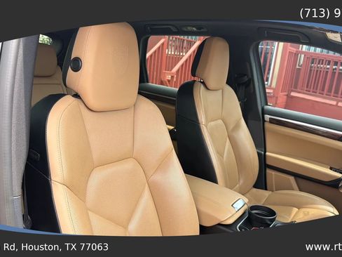 Used 2018 Porsche Cayenne AWD/4WD image 40