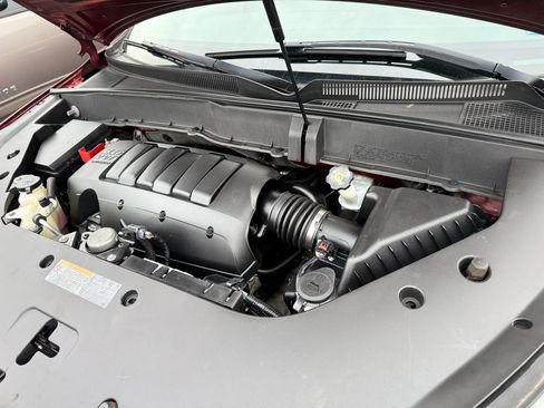 Used 2017 Chevrolet Traverse LT image 41