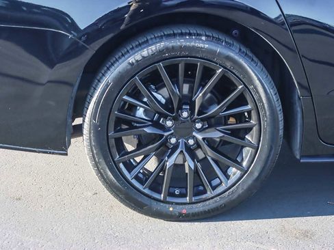 Used 2023 Toyota Sienna XSE image 10