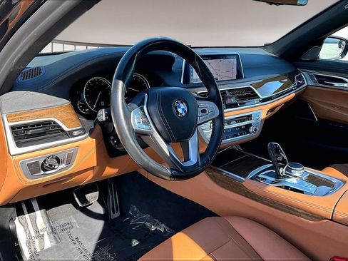 Used 2019 BMW 740i w/ M Sport Package image 15