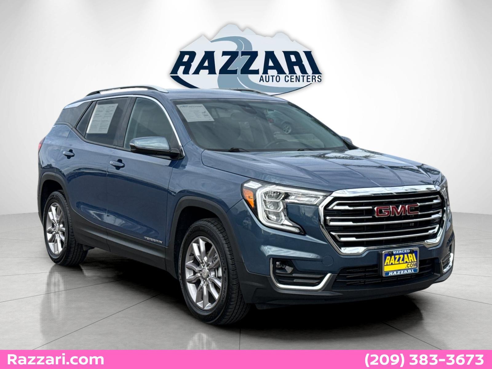 Used 2024 GMC Terrain SLT AWD/4WD image 1