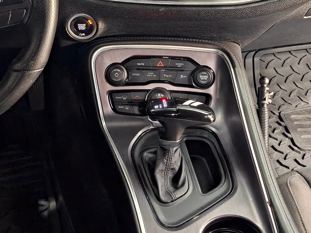 Used 2018 Dodge Challenger R/T Scat Pack RWD image 9