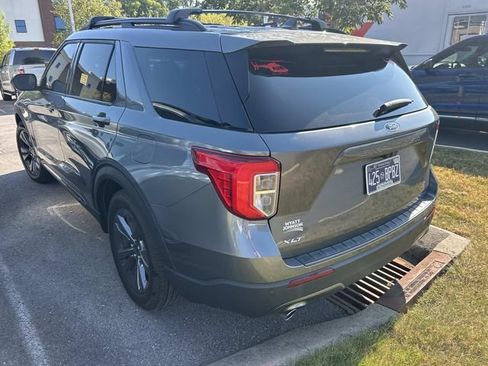 Used 2024 Ford Explorer XLT w/ Equipment Group 202A RWD image 8