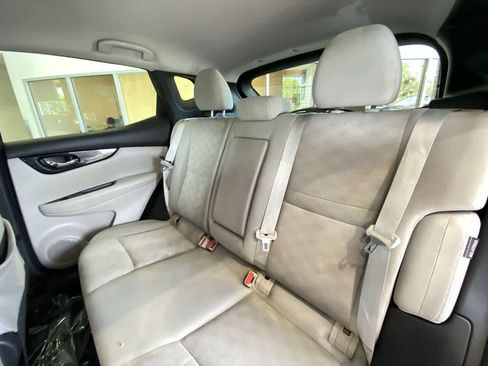 Used 2020 Nissan Rogue Sport SV w/ All-Weather Package AWD/4WD image 24