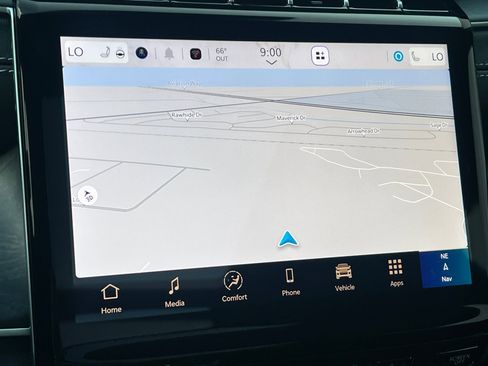 New 2025 Jeep Grand Cherokee Limited w/ Luxury Tech Group II image 17