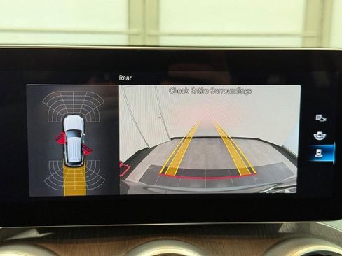 Certified 2022 Mercedes-Benz GLC 300 4MATIC w/ Premium Package Lite image 17