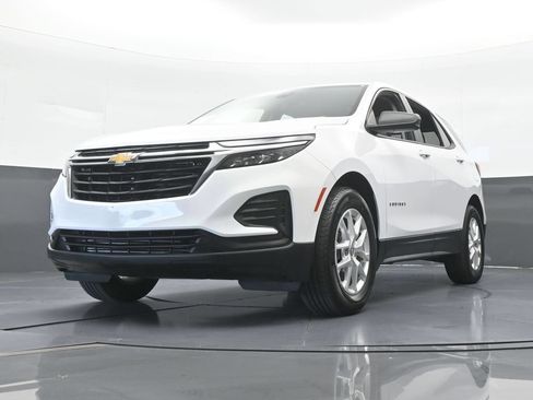 Used 2023 Chevrolet Equinox LS FWD image 50