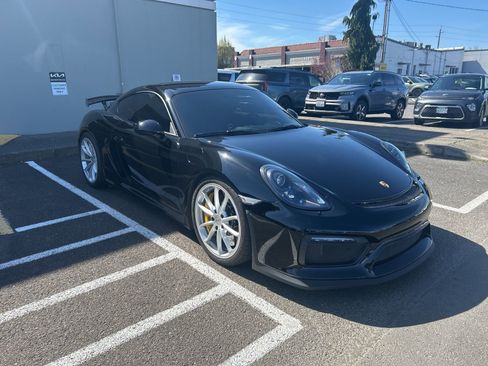 Used 2016 Porsche Cayman GT4 image 2