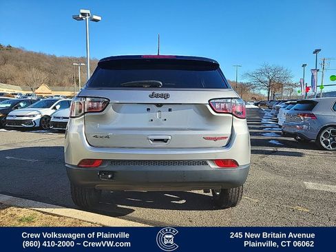 Used 2022 Jeep Compass Trailhawk image 28