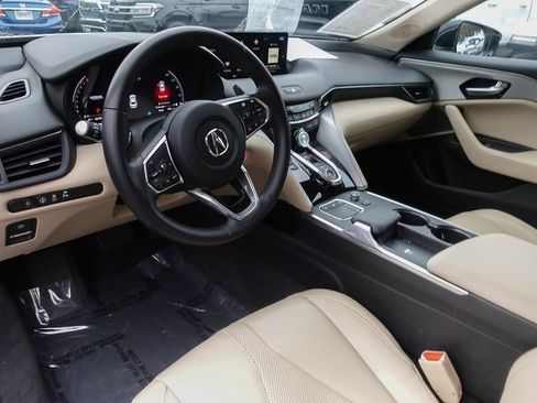 Certified 2025 Acura TLX w/ Technology Package image 11