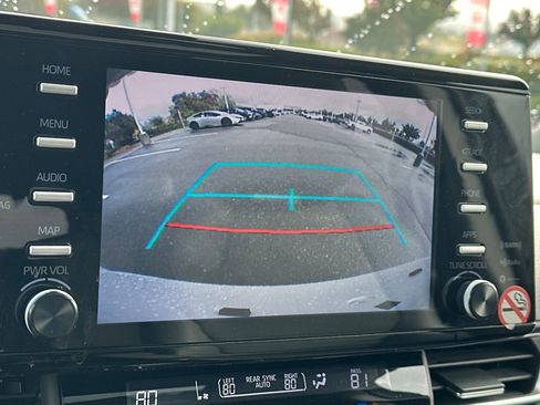 Used 2023 Toyota Sienna XLE image 45