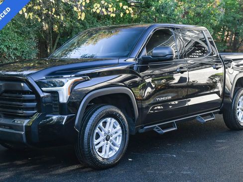 Used 2025 Toyota Tundra SR5 image 3