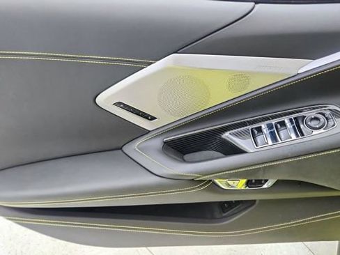 Used 2022 Chevrolet Corvette Stingray Premium Conv image 33