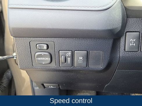 Used 2014 Toyota RAV4 LE image 10