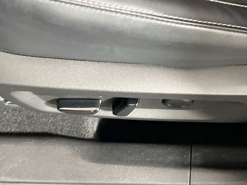 Used 2023 Mitsubishi Outlander SE image 17