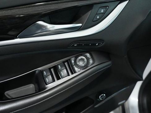 Used 2019 Buick Enclave Avenir w/ Avenir Technology Package image 13