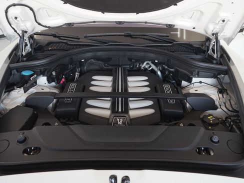 Used 2019 Rolls-Royce Cullinan AWD/4WD image 38