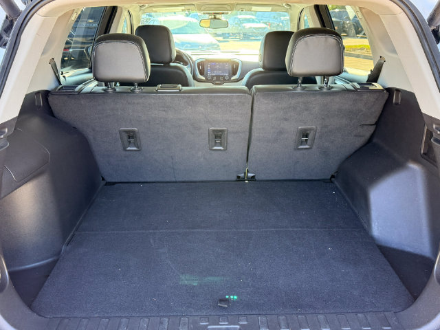 Used 2023 GMC Terrain SLT AWD/4WD image 23