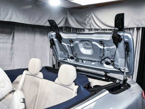 Used 2019 Mercedes-Benz E 450 4MATIC Cabriolet image 86