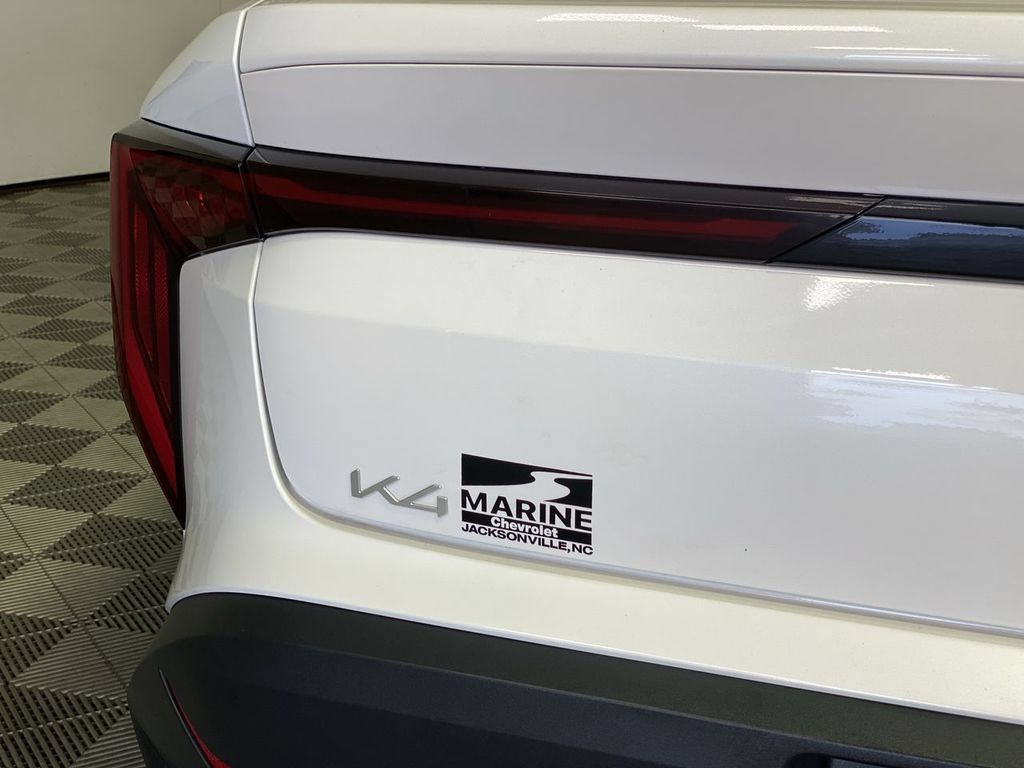 Used 2025 Kia K4 FWD image 36