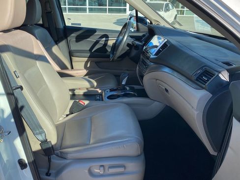 Used 2019 Honda Ridgeline RTL-T image 11