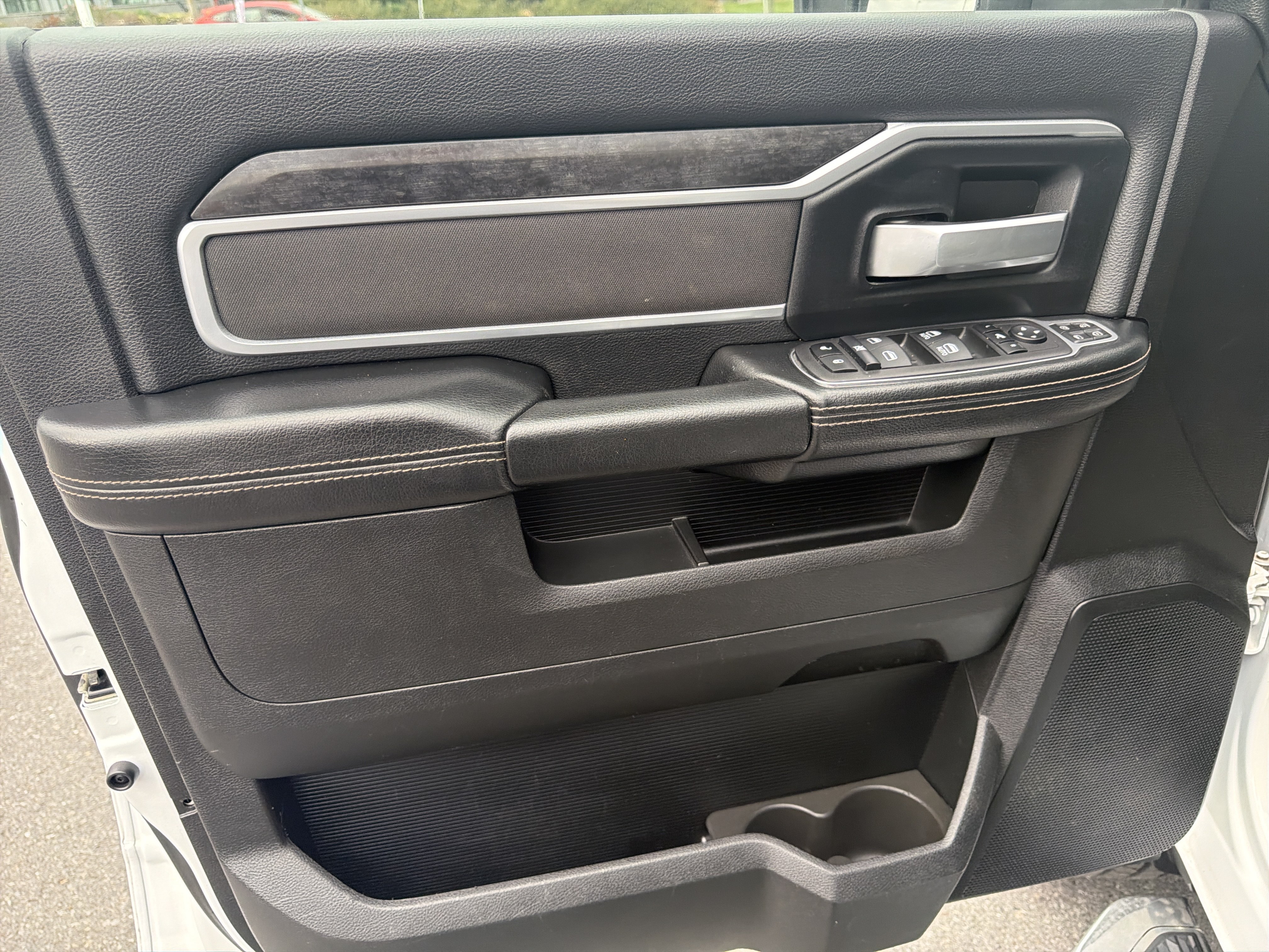Used 2024 RAM 2500 Big Horn AWD/4WD image 15