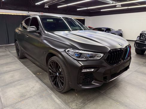 Used 2021 BMW X6 M50i w/ Executive Package image 9