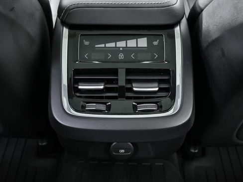 Certified 2024 Volvo V60 B5 Cross Country Ultimate image 22