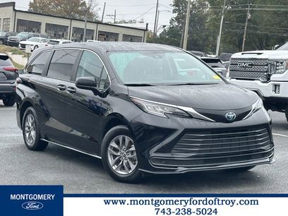 Used 2023 Toyota Sienna LE