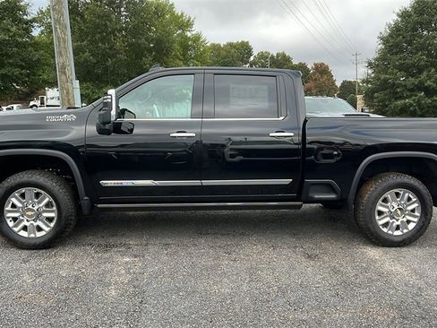 New 2025 Chevrolet Silverado 2500 High Country w/ High Country Premium Package image 8