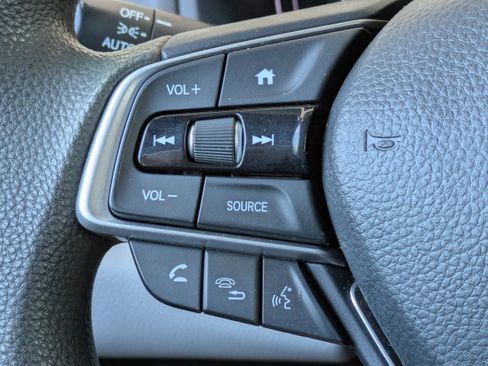 Used 2019 Honda Accord LX image 22