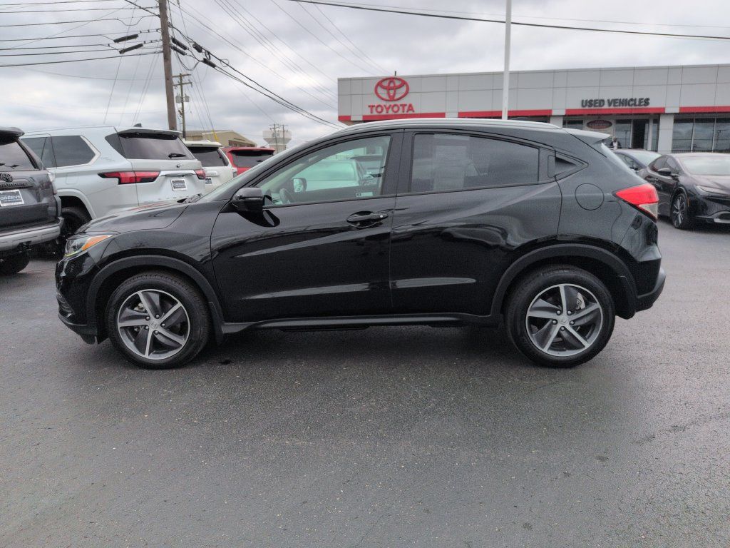 Used 2022 Honda HR-V EX image 2