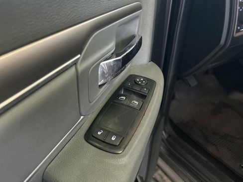 Used 2014 RAM 1500 Express image 28