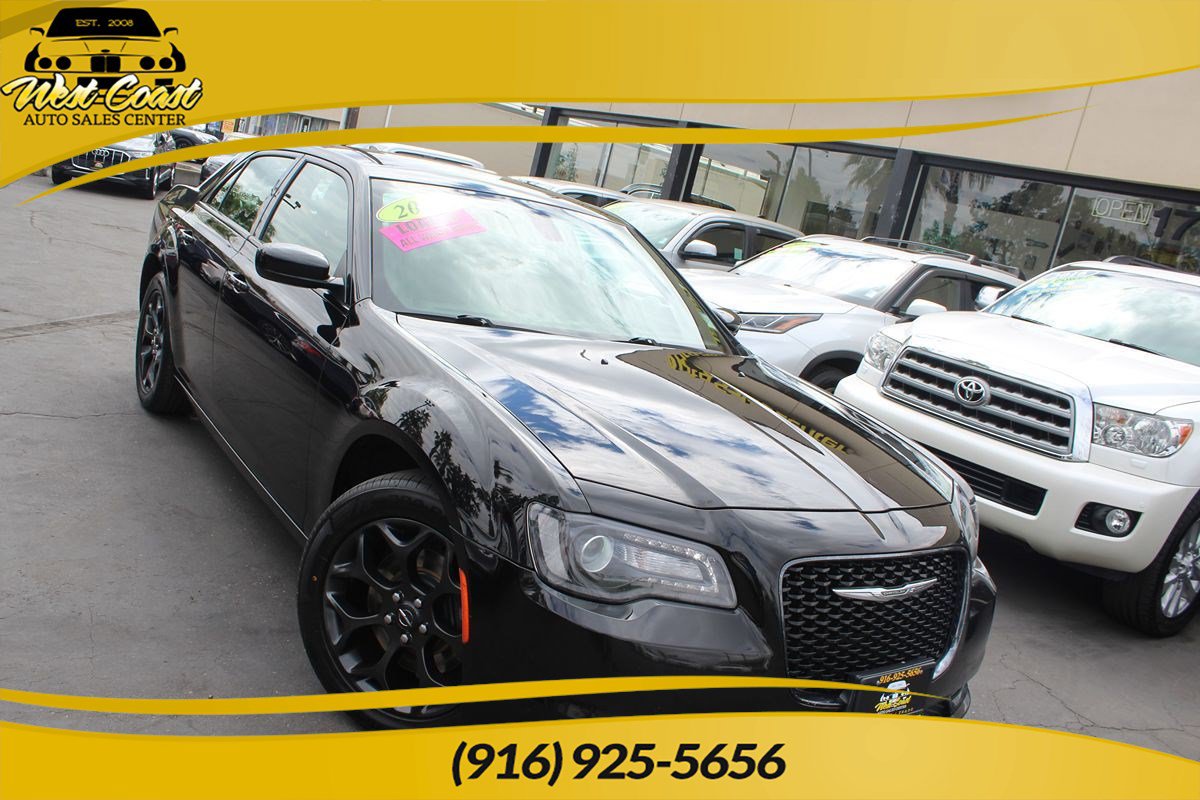 Used 2019 Chrysler 300 S AWD/4WD image 1