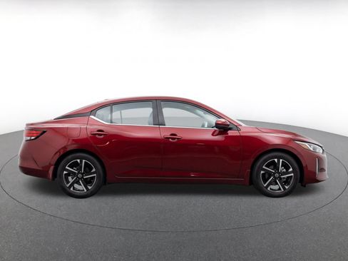 Used 2025 Nissan Sentra SV FWD image 10