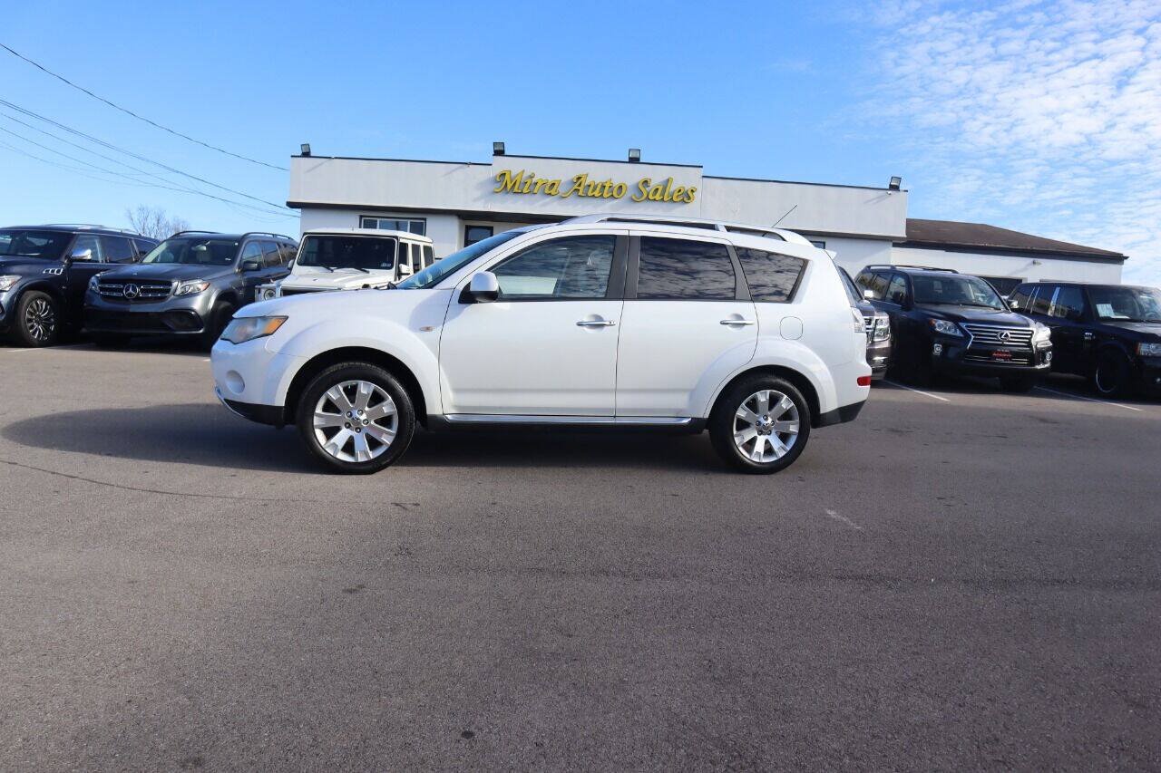 Used 2008 Mitsubishi Outlander SE FWD image 2