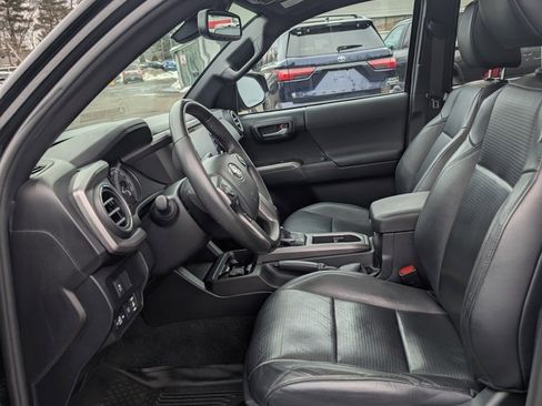 Certified 2021 Toyota Tacoma TRD Off-Road w/ TRD Premium Off Road Package image 14